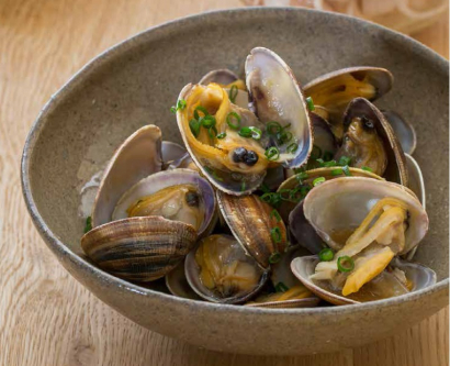 Sake ＆ Sesame Flavored Steamed Clams